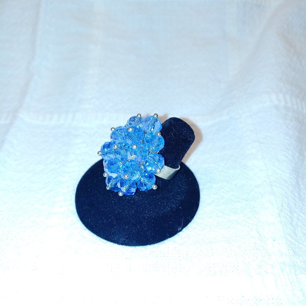 🌸4/$25🌸 - Beaded Aqua Glass Ring
